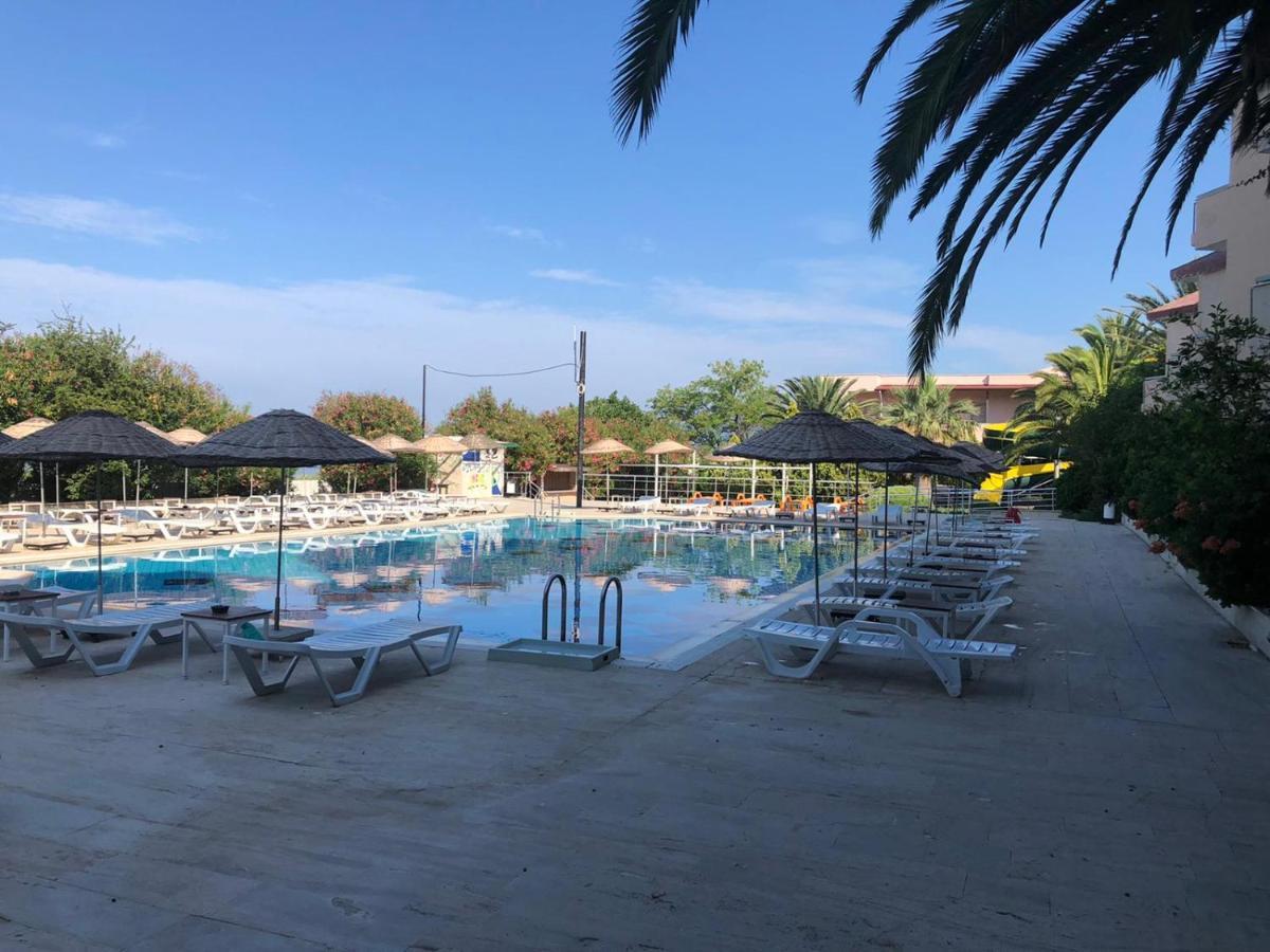 Afytos Oeren Park Mtk Hotel Exterior foto