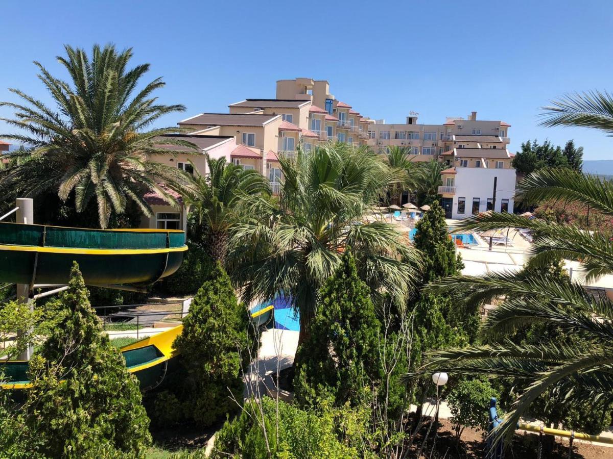 Afytos Oeren Park Mtk Hotel Exterior foto