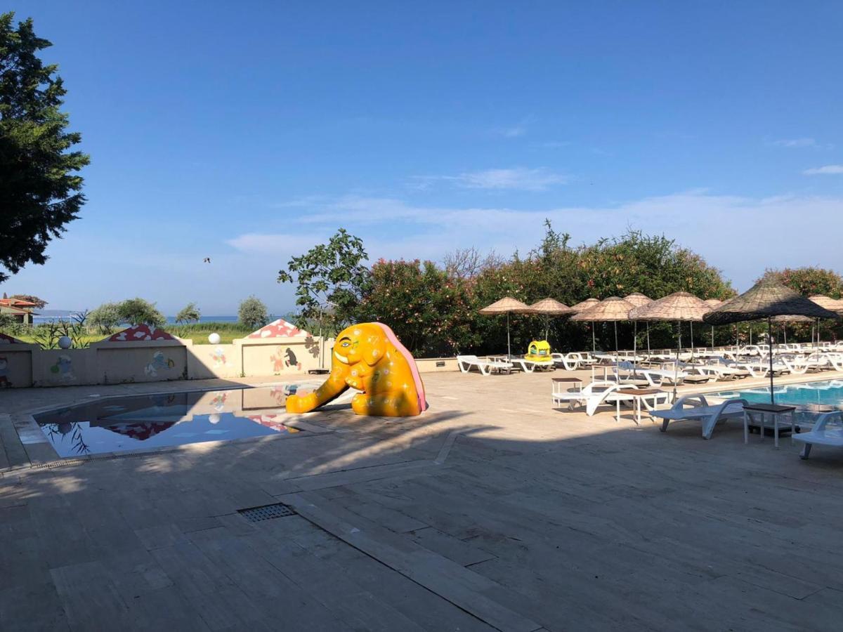 Afytos Oeren Park Mtk Hotel Exterior foto