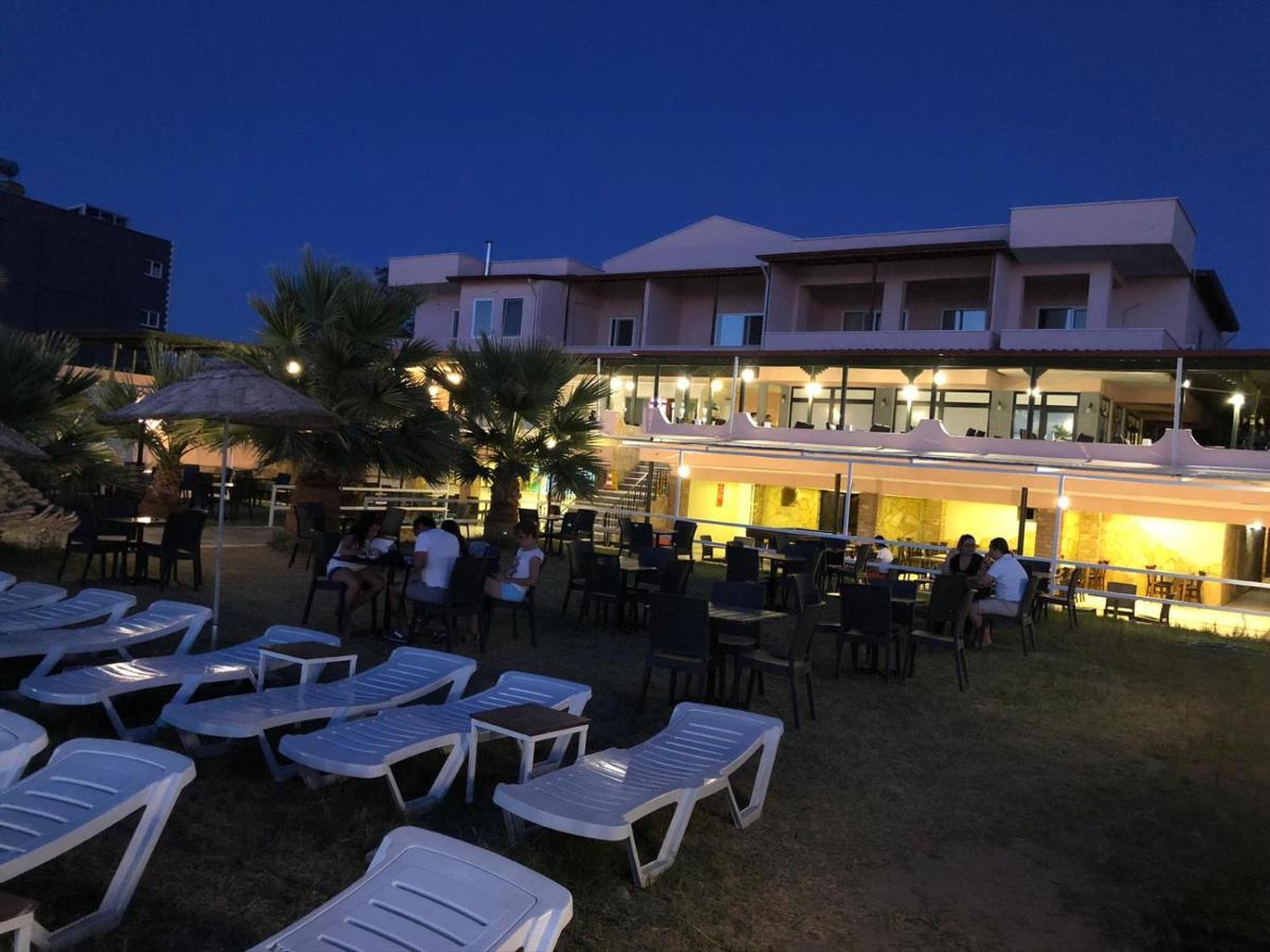 Afytos Oeren Park Mtk Hotel Exterior foto