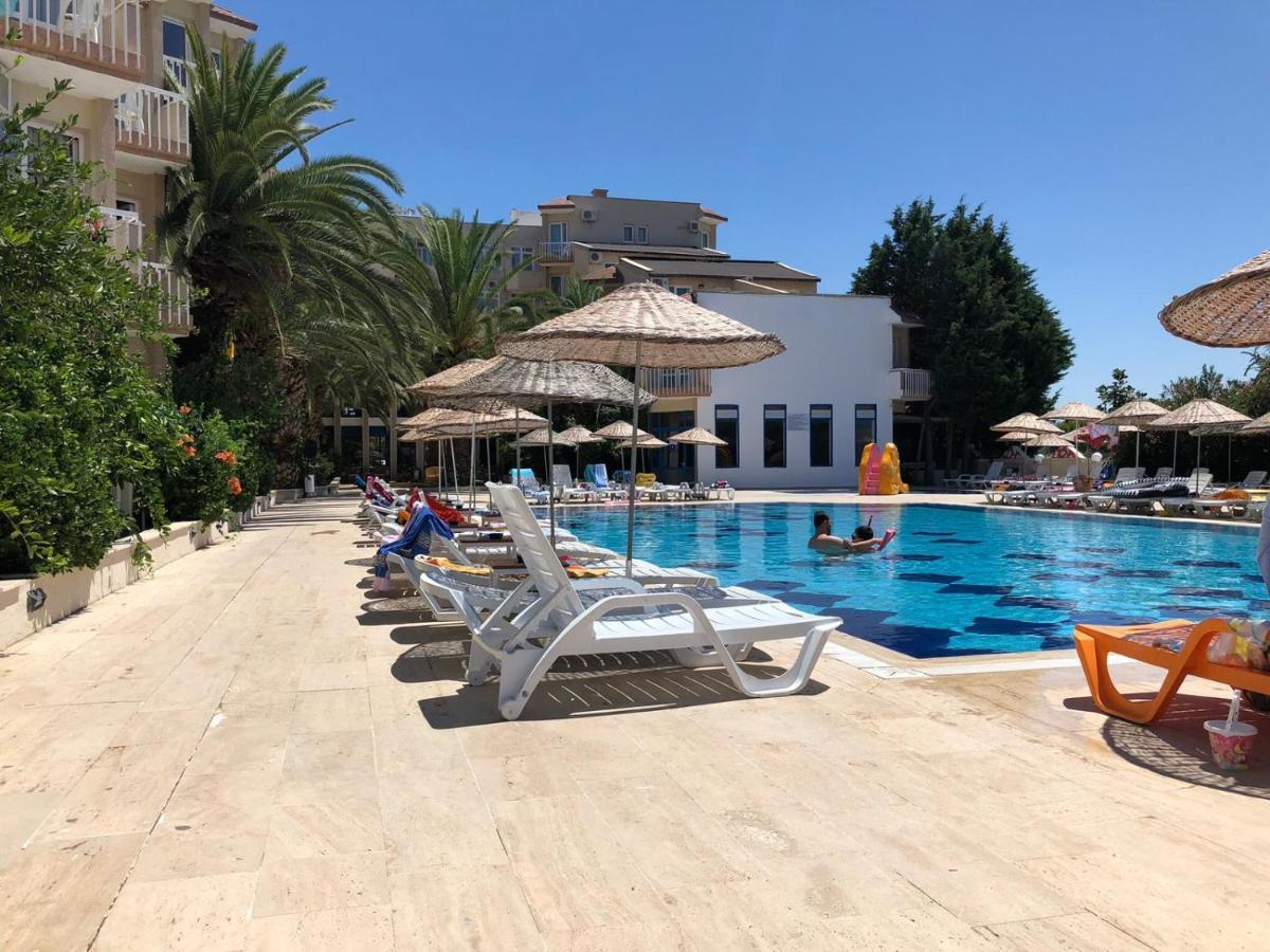 Afytos Oeren Park Mtk Hotel Exterior foto