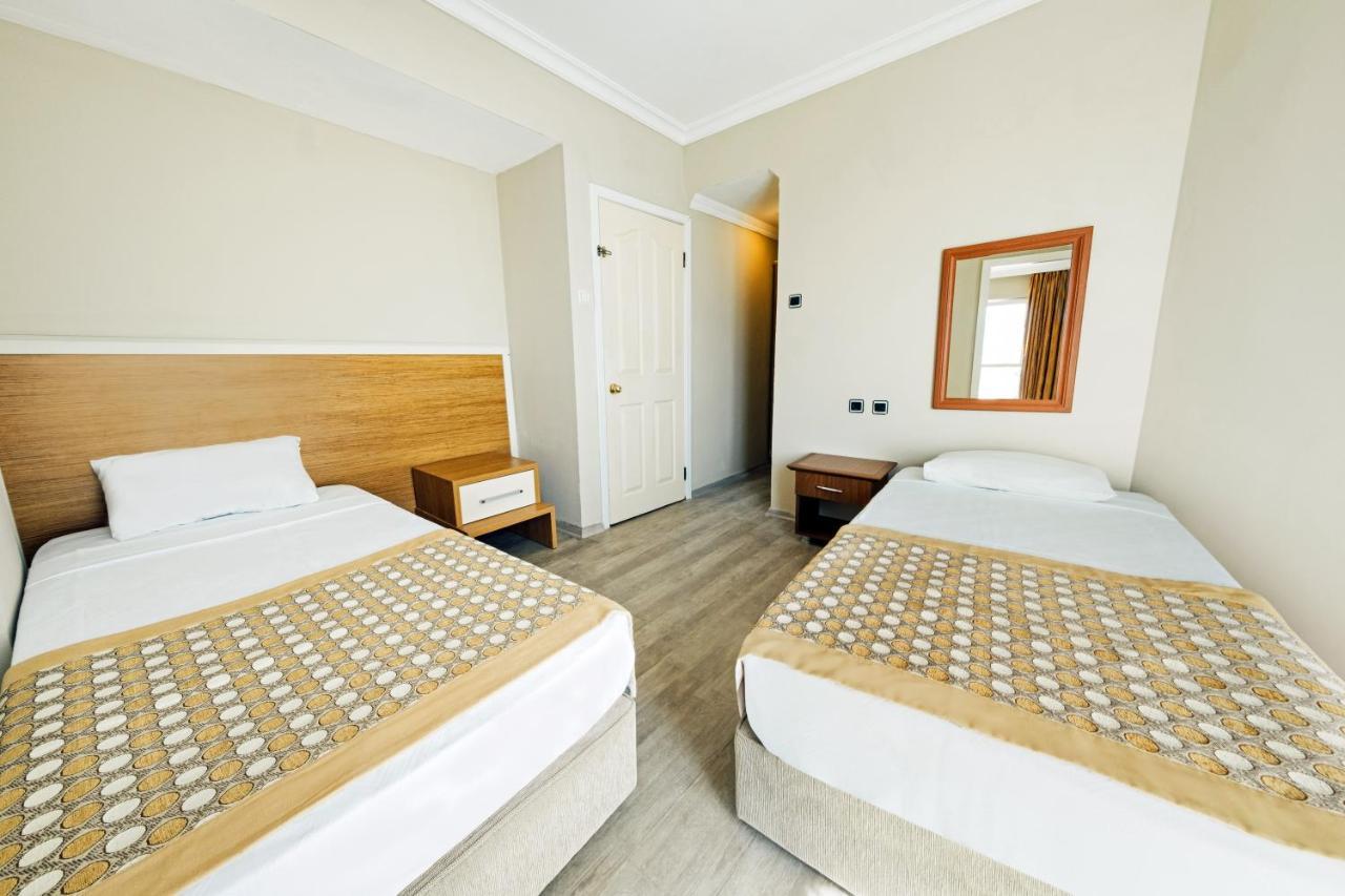 Afytos Oeren Park Mtk Hotel Exterior foto
